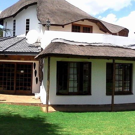 Warembo Lodge Grootvlei エクステリア 写真