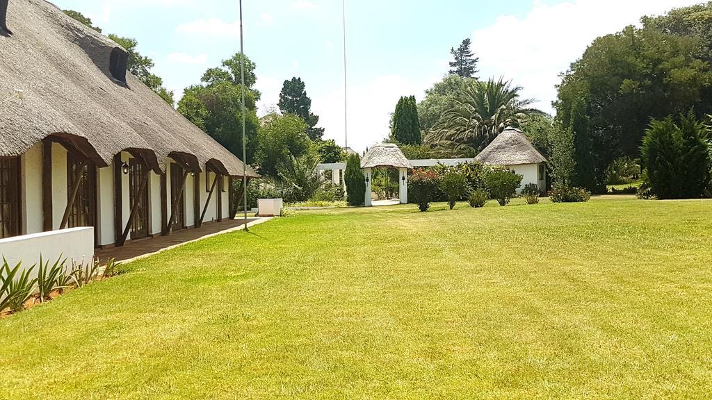 Warembo Lodge Grootvlei エクステリア 写真